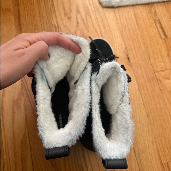Sorel Black Boots with White Accents sz 8 - Picture 4 of 5